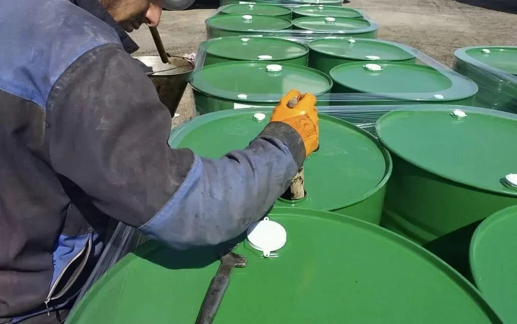 WAX CONTROL IN BITUMEN